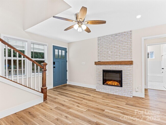 Building Photo - 42 Forsythe St