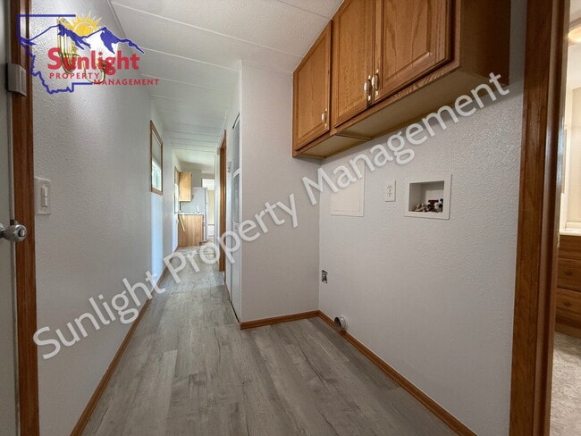 Building Photo - Updated Mobile Home for Rent - Peaseful Co...