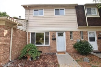 Building Photo - 1350 Laurel Valley Dr