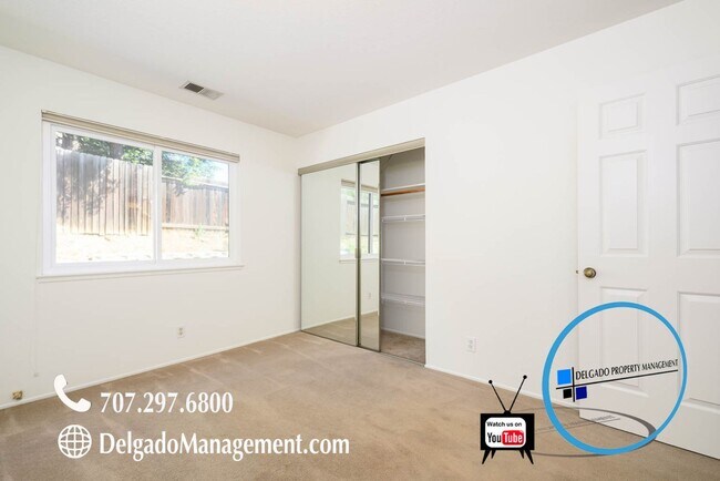 Building Photo - Benicia Hills 3 Bedroom Home