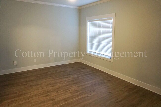Building Photo - 2310 Wrightsville Ave