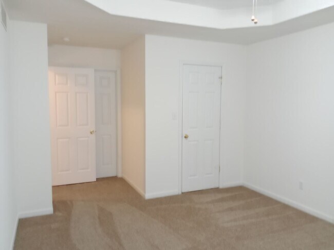 Building Photo - 5013-5015 Carrie Ridge Dr.