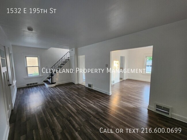 Building Photo - 1532 E 195th St