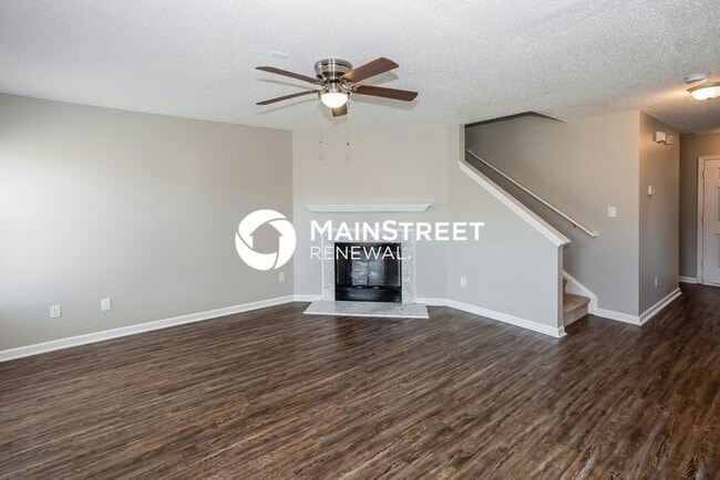 Building Photo - 4 Bedroom Pet-Friendly Home in Charlotte, ...