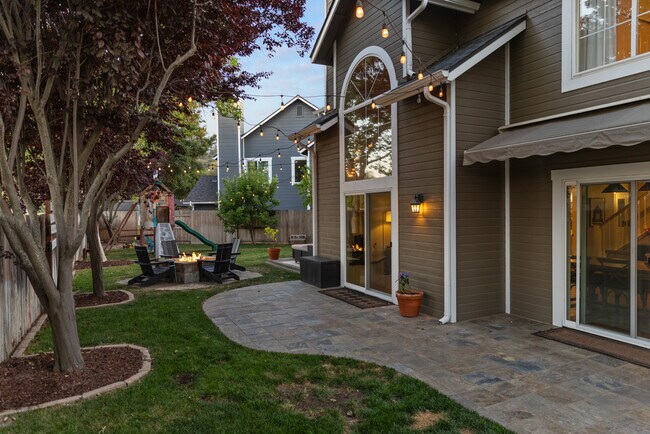 Building Photo - 836 Coiner Ct