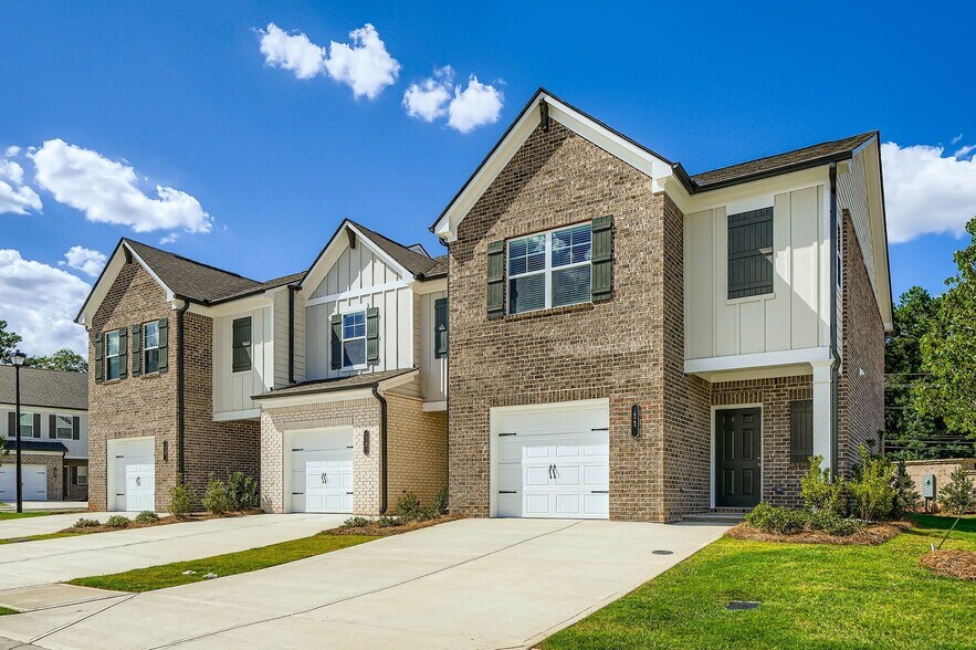Building Photo - 15 RUBRA Ln