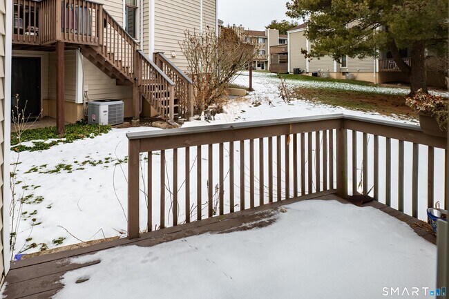 Building Photo - 42 Monticello Dr