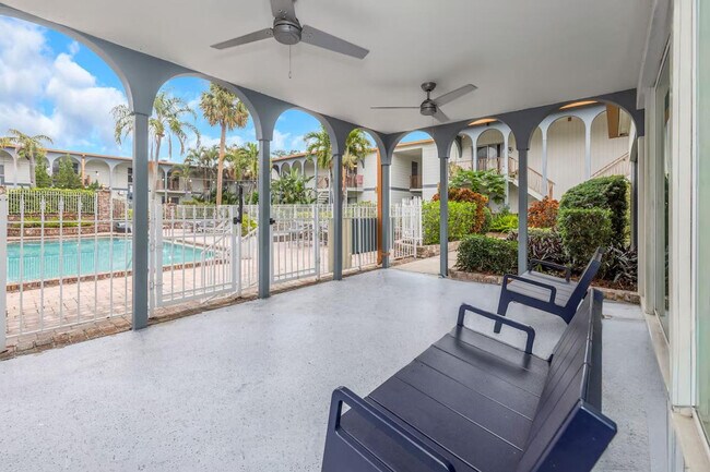 Building Photo - 4312 W Roland St