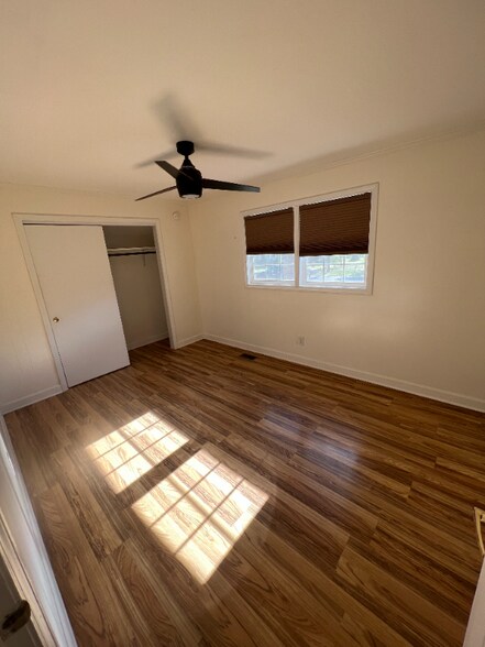 Building Photo - 80 18th Ave NW