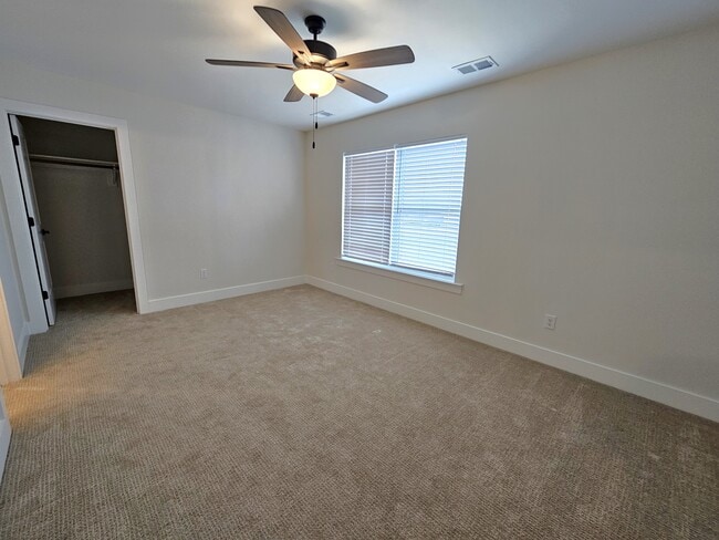 Building Photo - 3400 Pennington Rd