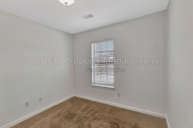 Building Photo - 3019 Woodington Pl