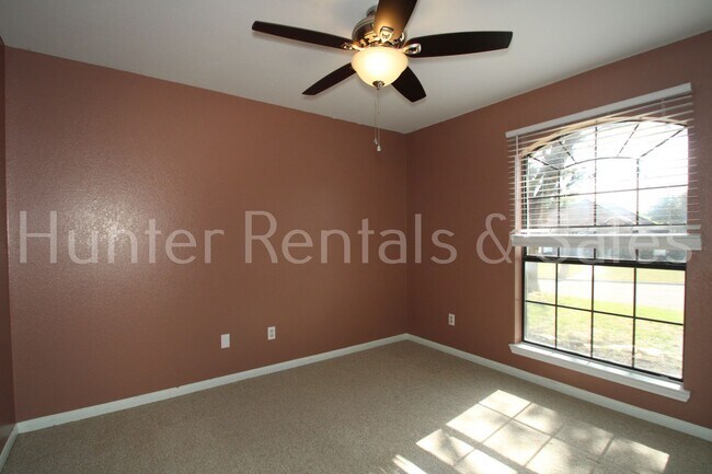 Building Photo - Sweet Like Honey!