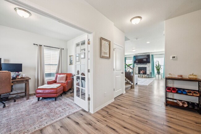 Building Photo - "Spacious 4-Bed Sanctuary with 3.5 Baths in Fountain, CO – Your Perfect Home Awaits!"