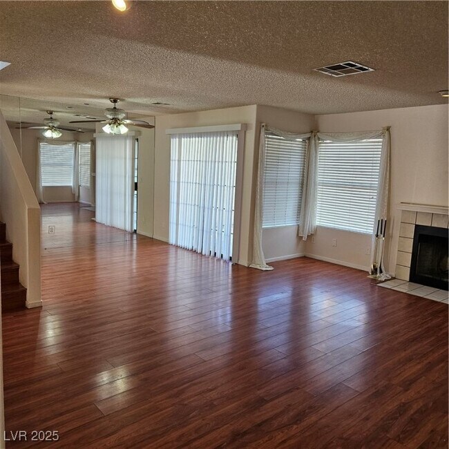Building Photo - 9516 Wooden Pier Way