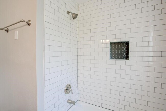 Building Photo - 4137 Woodfin St