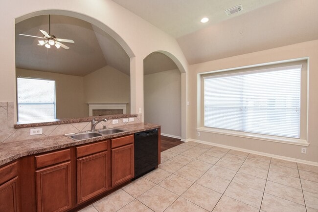 Building Photo - 15007 Grape Orchard Ct