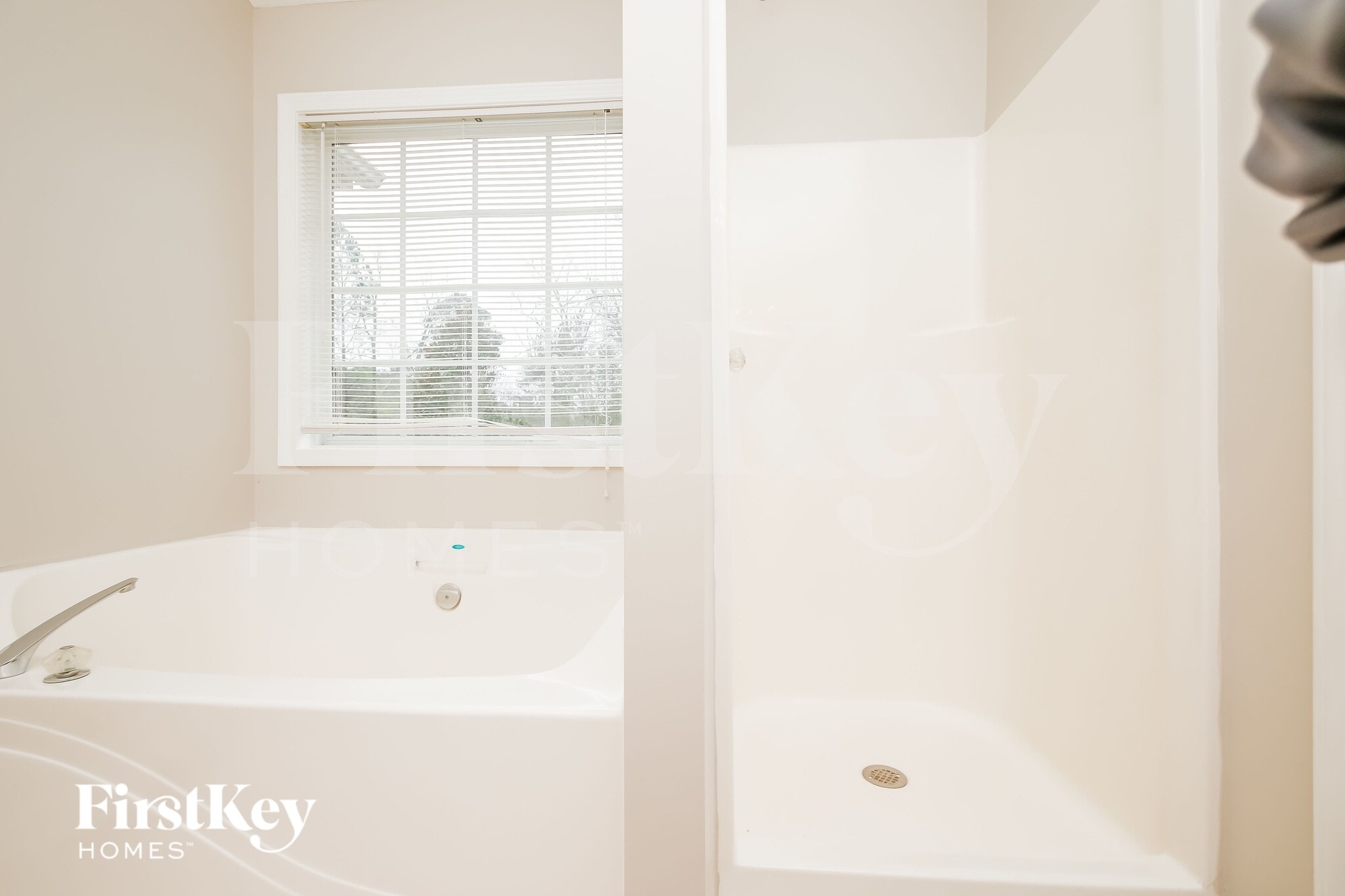 Building Photo - 385 Fairview Oak Pl