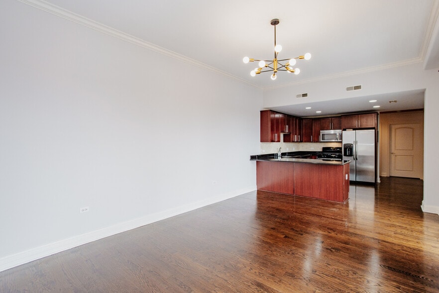 Building Photo - 3630 N Harlem Ave