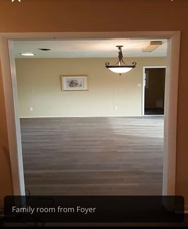 Building Photo - Welcome to this beautiful 5 bedroom home l...