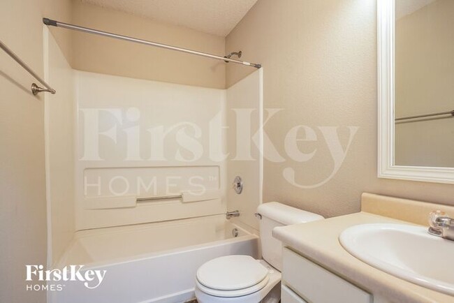 Building Photo - 12121 Belfry Dr