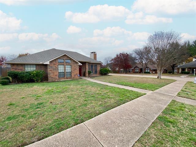 Building Photo - 1531 La Paz Dr