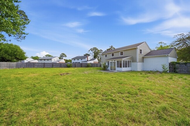 Building Photo - 313 Beacon Hill Ct