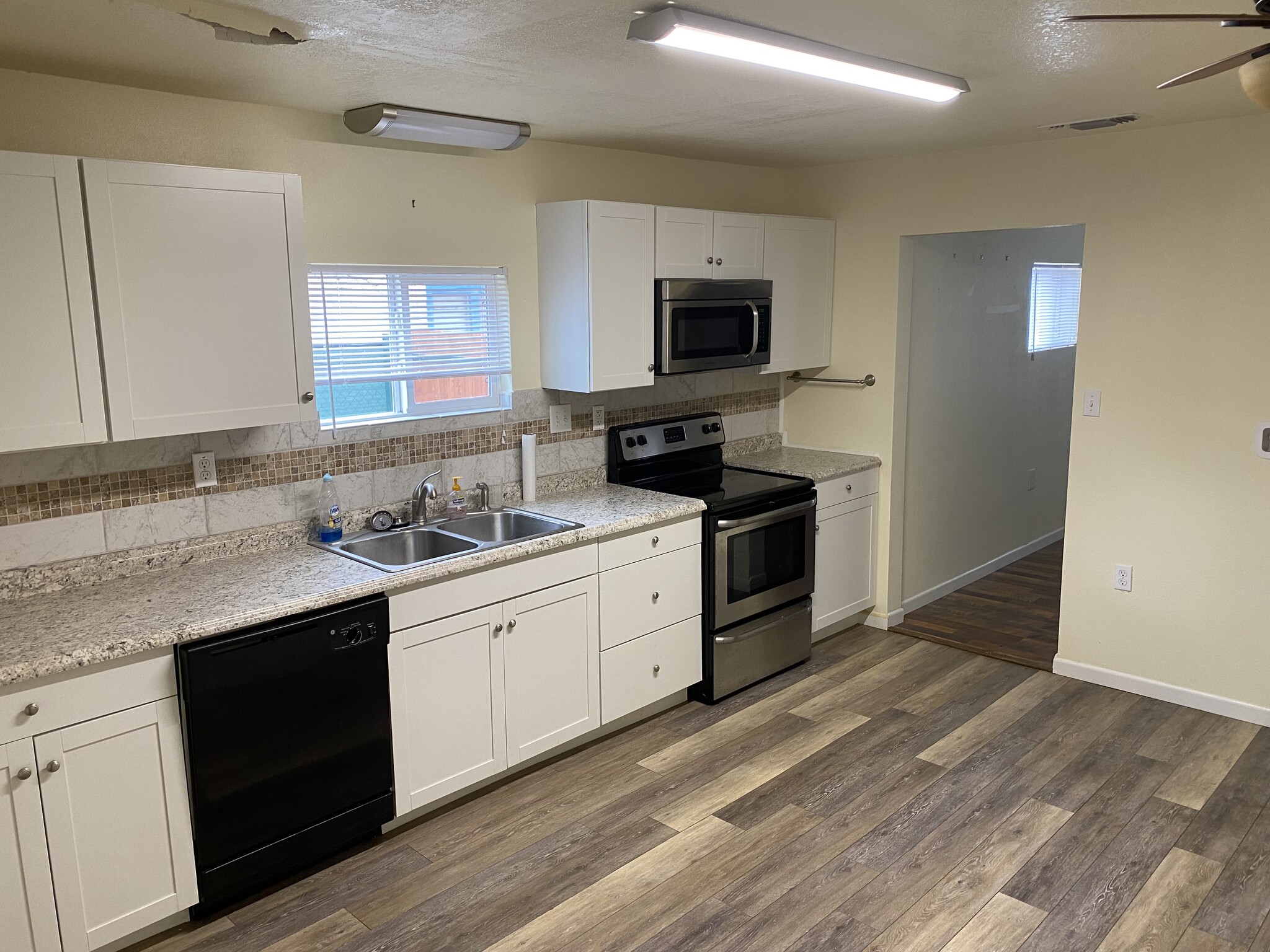 Building Photo - 2929 S 3rd St