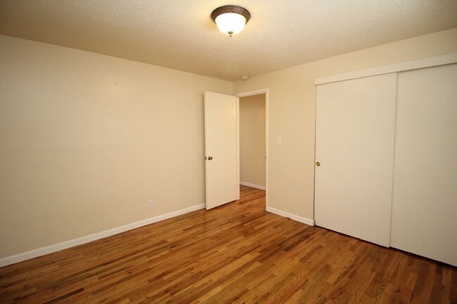 Building Photo - 16711 SW Lake Forest Blvd
