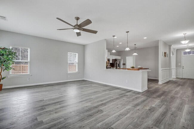 Building Photo - 1 Sunny Ct