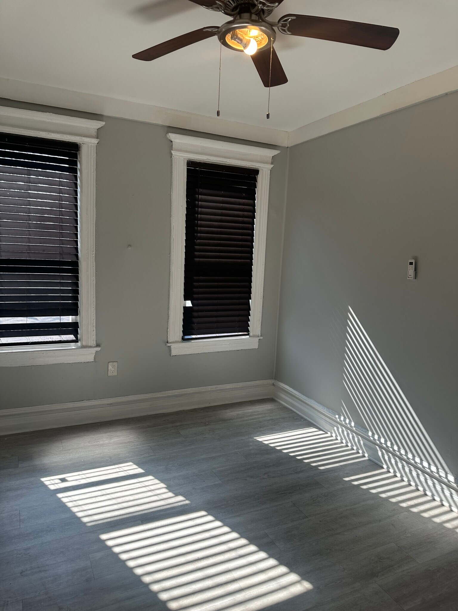 Building Photo - 19 Dodd St