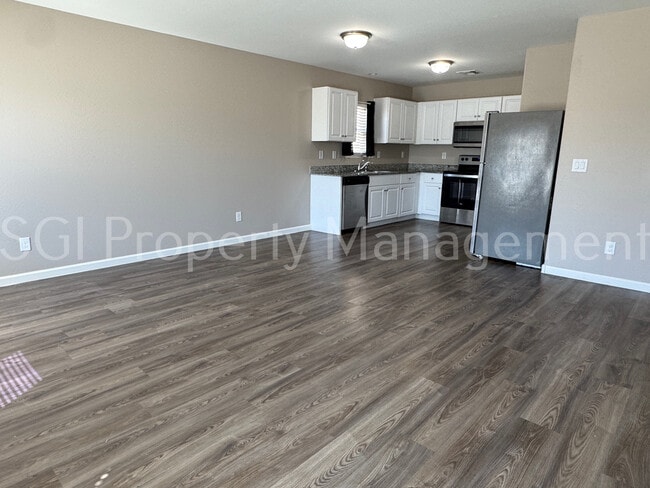 Building Photo - 327 Impala Ct