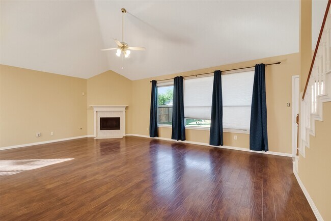 Building Photo - 910 Norfolk Dr