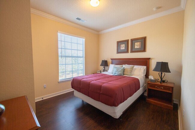 Building Photo - 1370 Tuscana Ln