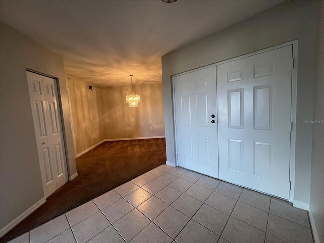 Building Photo - 670 Island Way