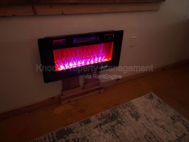 Building Photo - 1815 NW Hoyt St