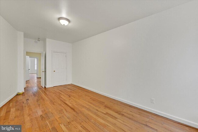 Building Photo - 221 E Lafayette Ave