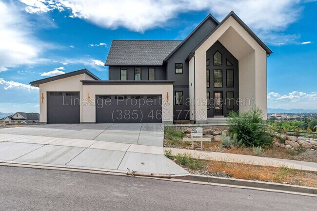 Building Photo - 707 N 1540 E