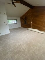 Building Photo - 8641 Berthusen Rd