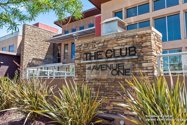 Building Photo - 715 Mystic Topaz Loop