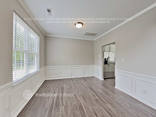 Building Photo - 8006 Glamorgan Ln