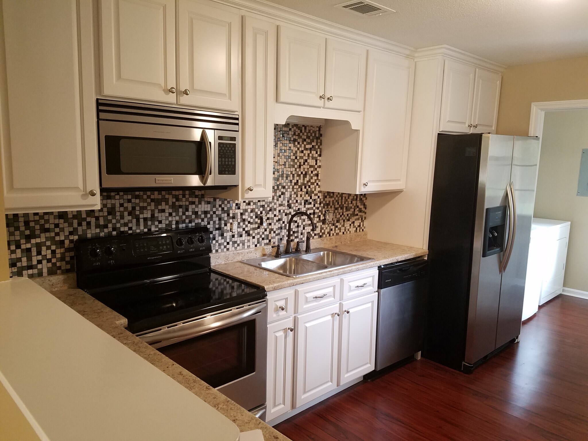 Kitchen B side - 1822 A, Lela Lane