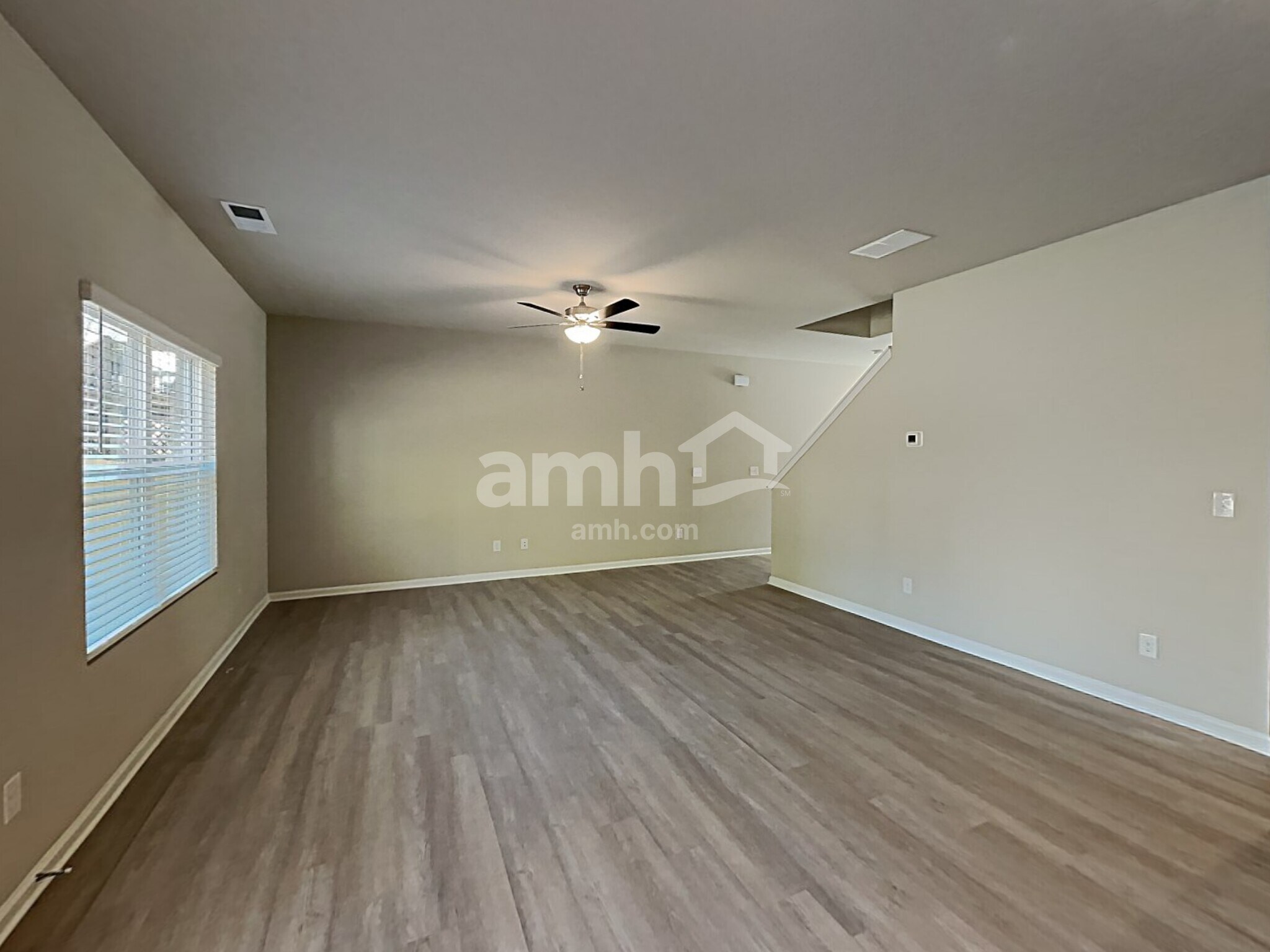 Building Photo - 214 Omega Ct