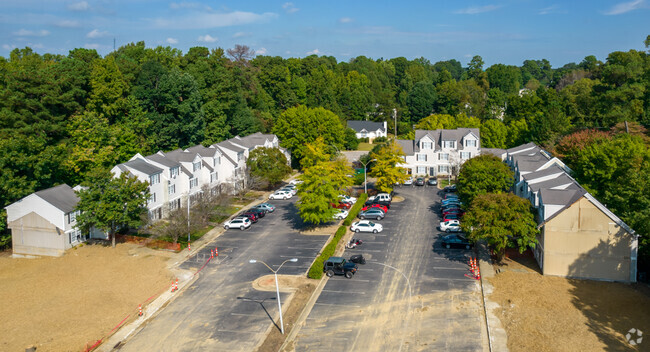 Building Photo - Method Townhomes