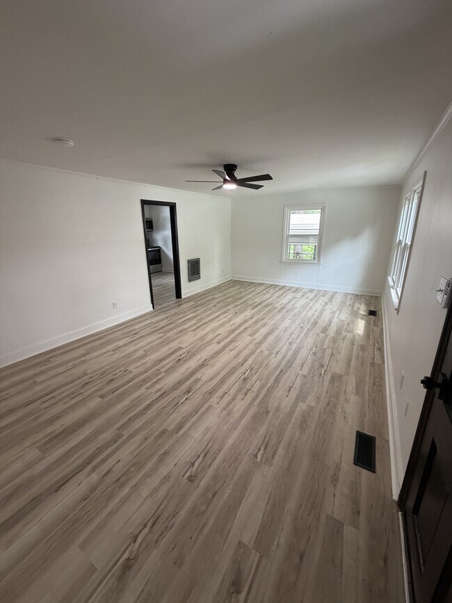 Building Photo - 7204 TN-76