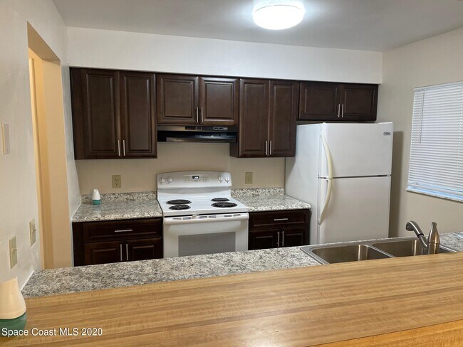 Building Photo - 455 Knox McRae Dr