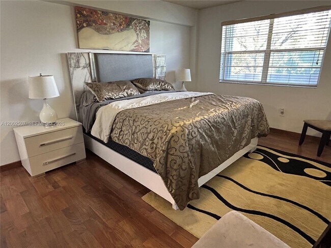 Building Photo - 201 180th Dr