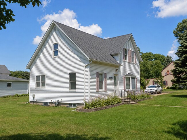 Building Photo - 501 S Portland St
