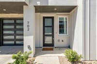 Building Photo - 12001 Vista Parke Dr