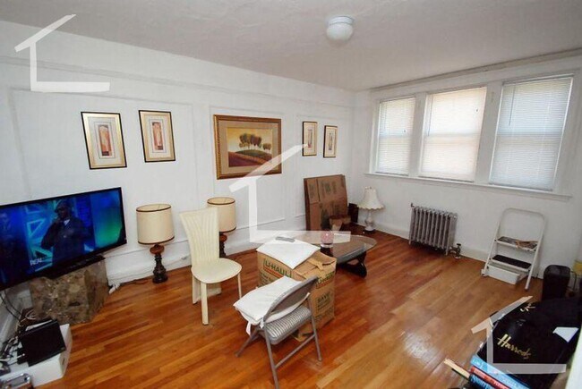 Primary Photo - Cleveland Circle two bedroom