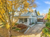 Building Photo - Elegant Grant Park Craftsman with Wine Cel...